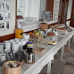 Esteves Hotel